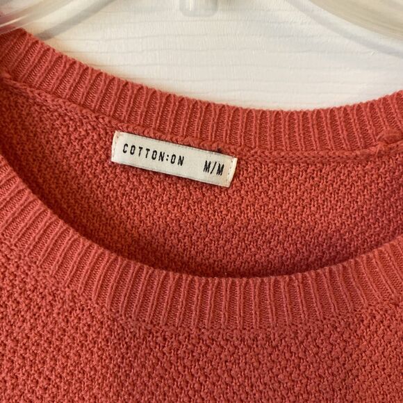 Cotton On Sweater Women’s Medium Round Neck Light Weight Salmon Slit Side - Picture 2 of 15